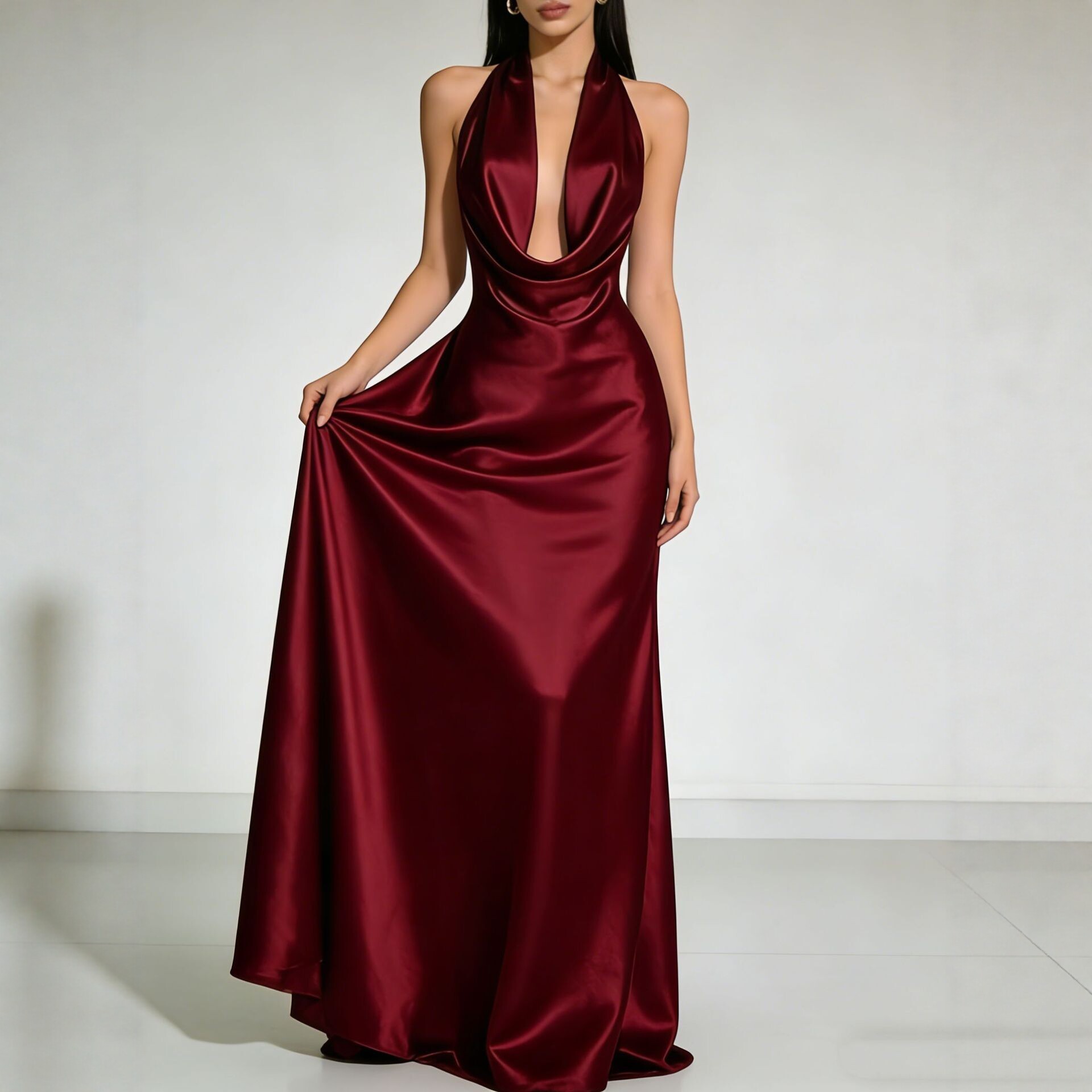 Maxi Dress Halter - Элегантные вечерние платья 2026: Сатиновое платье