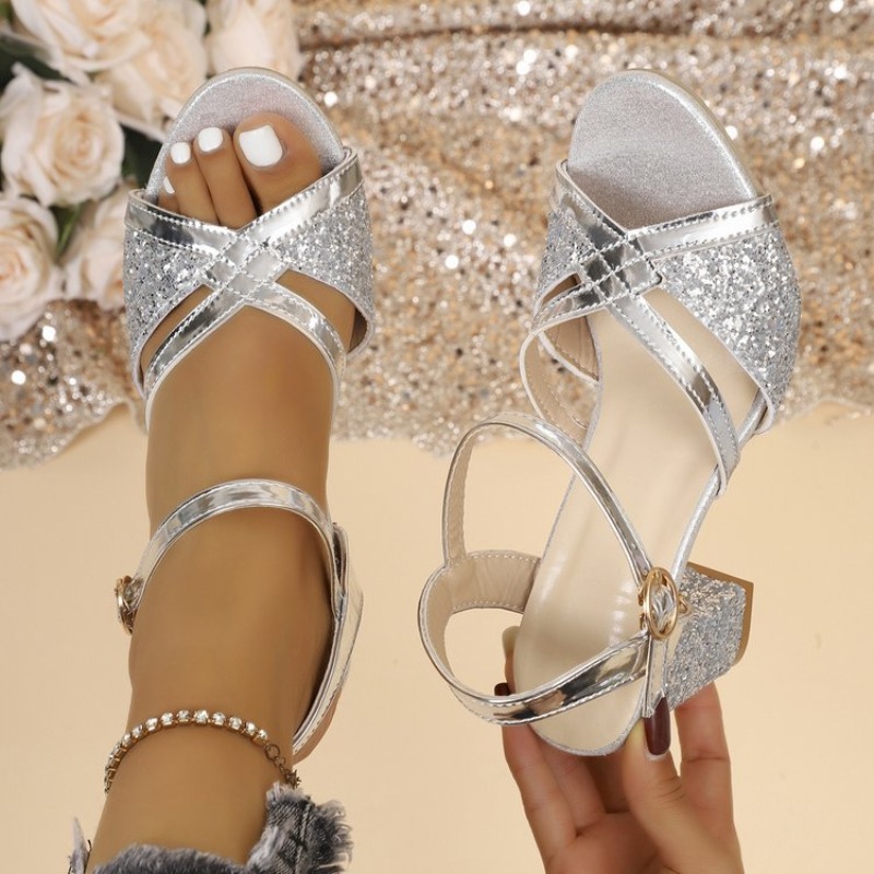 Sandal Strappy Heeled - Женские босоножки на блочном каблуке, золотистые,