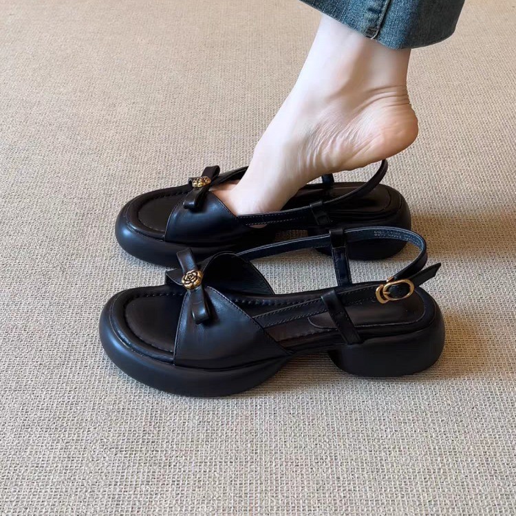Новые модные босоножки на реме – обзор и цена Sandal Strappy Heeled